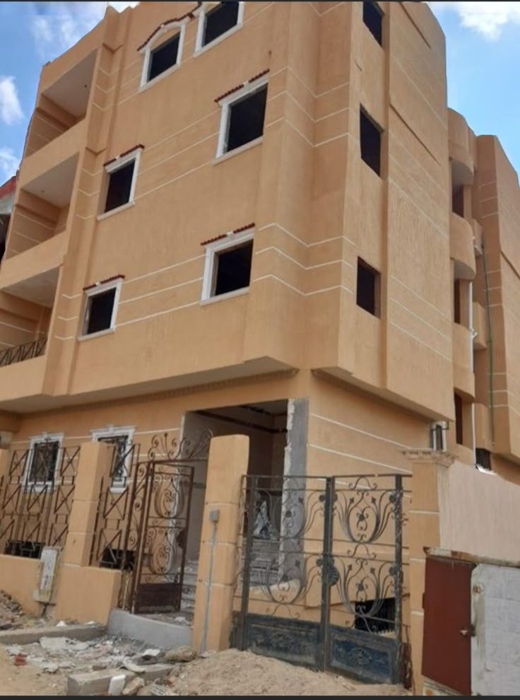 عماره في العبور القديمه